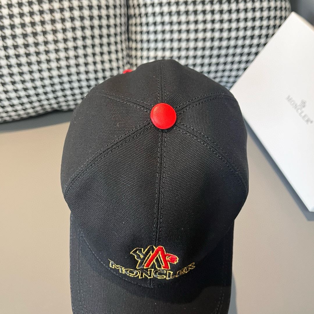 Moncler Caps